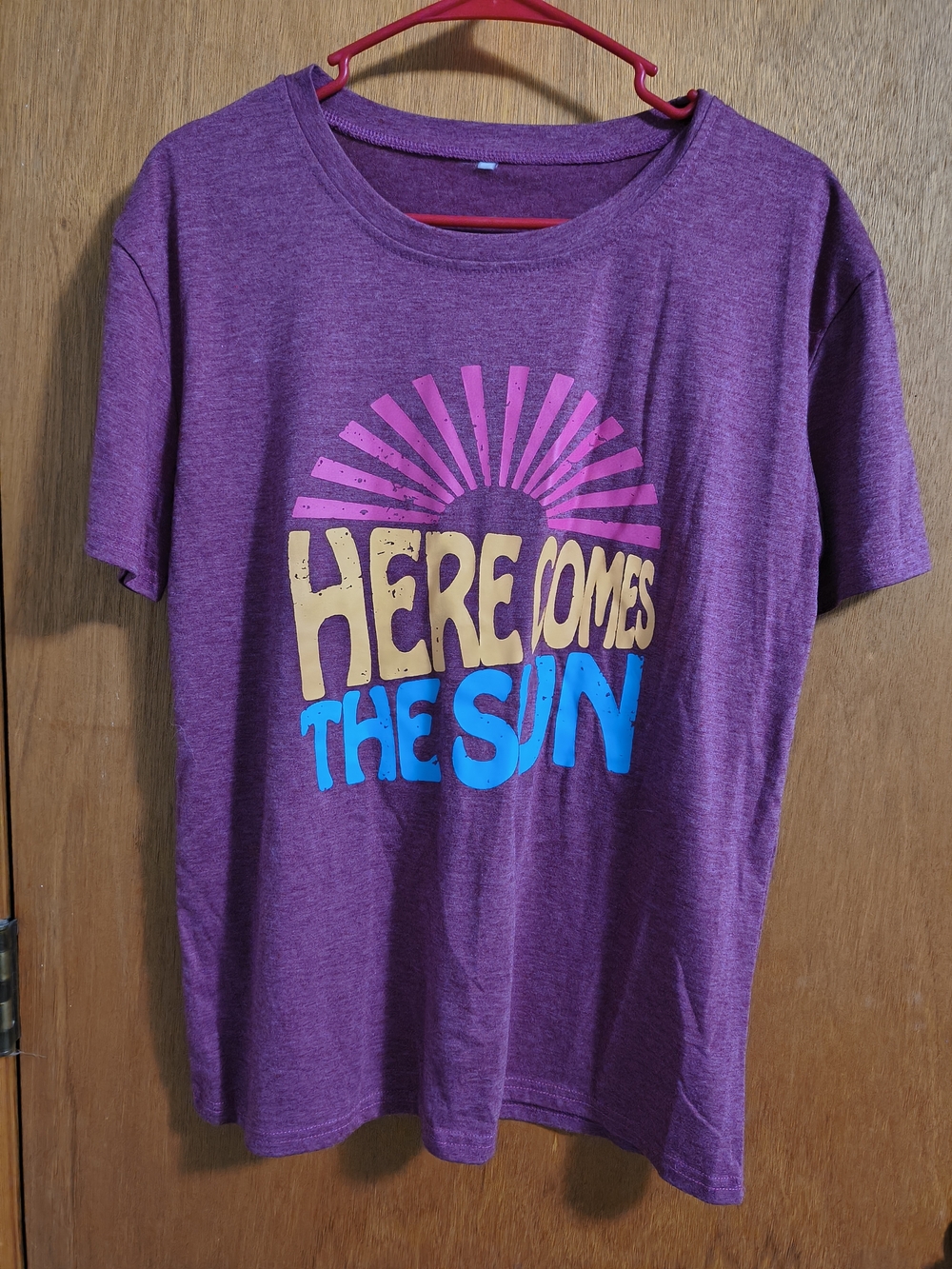 Graphic 'Here Comes the Sun' Tee